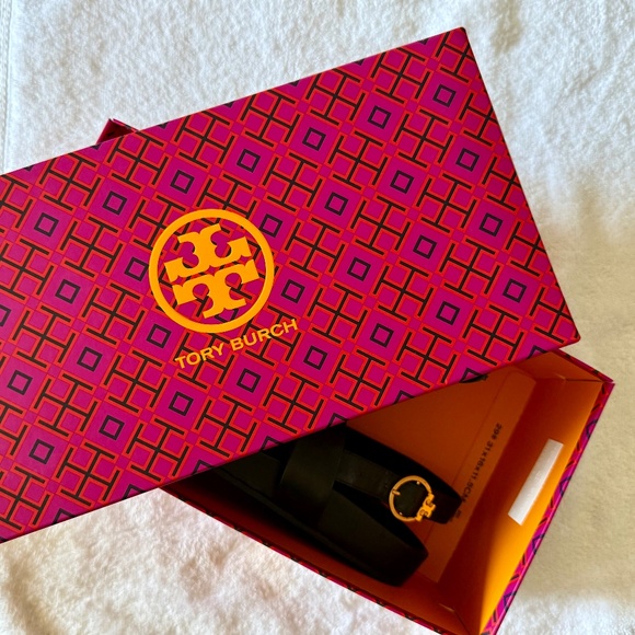 TORY BURCH Calf Leather Sport Sandals, Color Black,  Size 8 (Style No 88339) - Picture 16 of 16